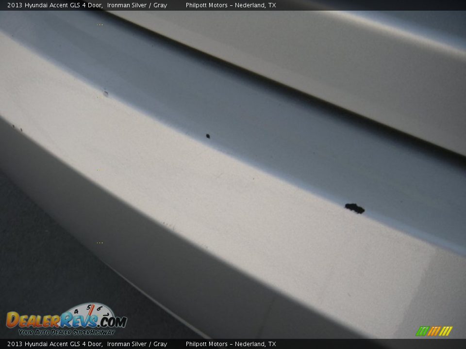 2013 Hyundai Accent GLS 4 Door Ironman Silver / Gray Photo #18