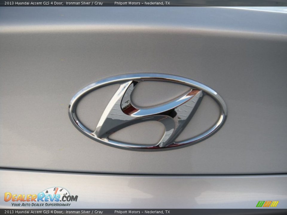 2013 Hyundai Accent GLS 4 Door Ironman Silver / Gray Photo #20