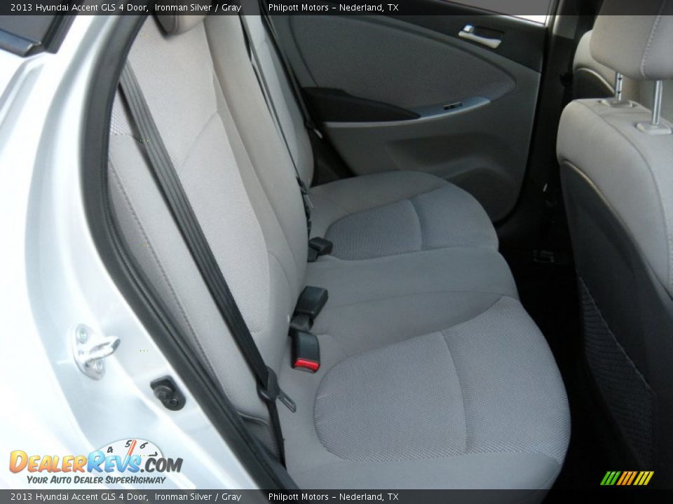 2013 Hyundai Accent GLS 4 Door Ironman Silver / Gray Photo #28
