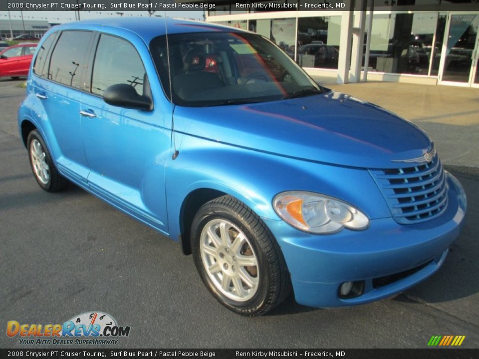Front 3/4 View of 2008 Chrysler PT Cruiser Touring Photo #1