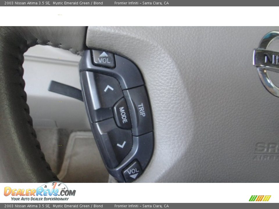 2003 Nissan Altima 3.5 SE Mystic Emerald Green / Blond Photo #11
