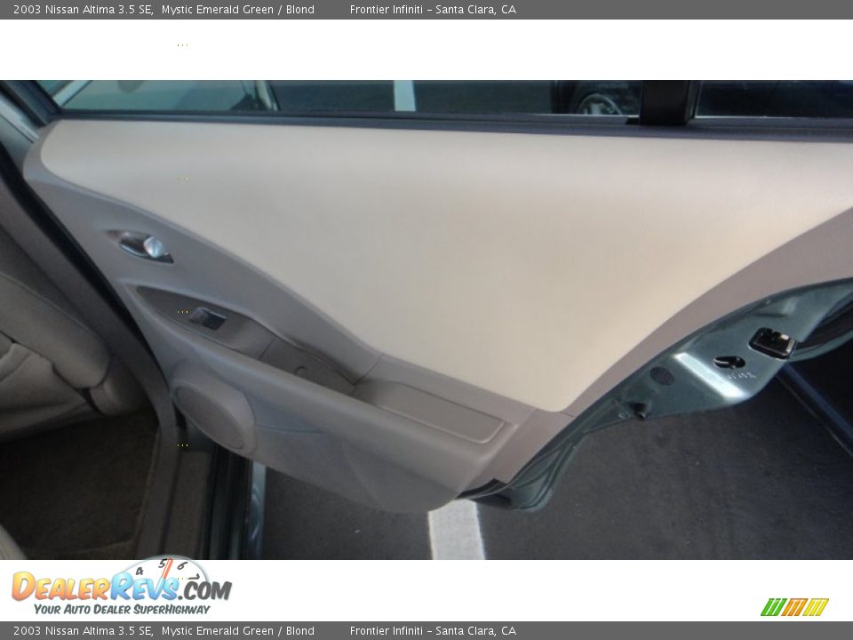 2003 Nissan Altima 3.5 SE Mystic Emerald Green / Blond Photo #21