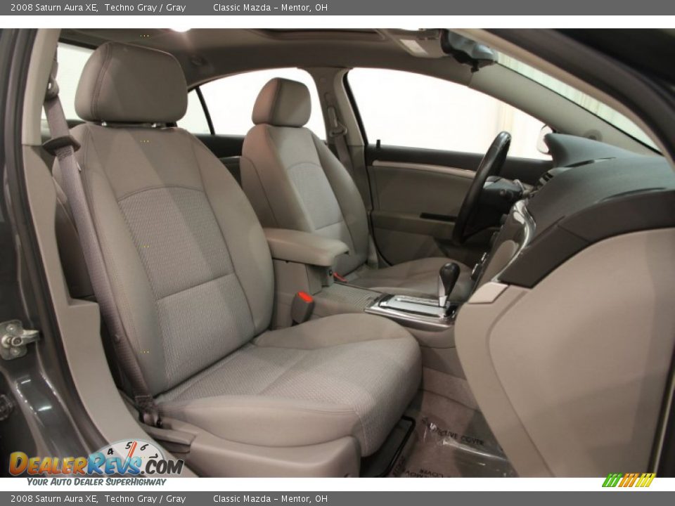 Front Seat of 2008 Saturn Aura XE Photo #12