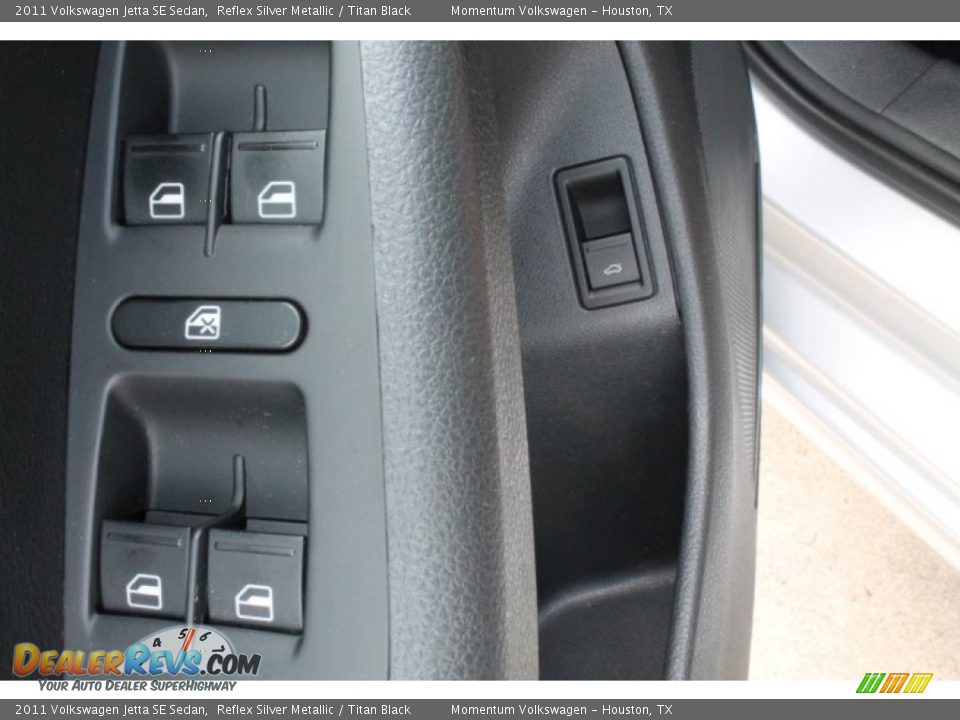 2011 Volkswagen Jetta SE Sedan Reflex Silver Metallic / Titan Black Photo #18