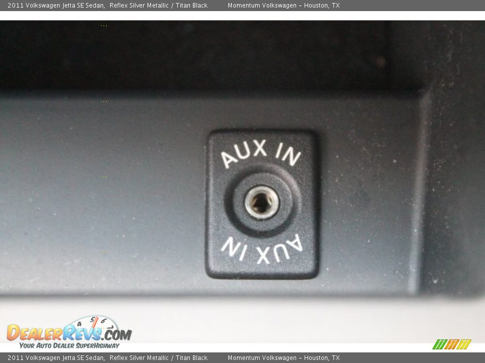 2011 Volkswagen Jetta SE Sedan Reflex Silver Metallic / Titan Black Photo #29