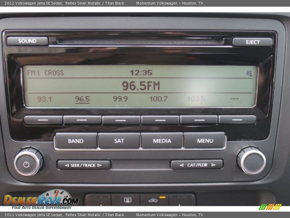 2011 Volkswagen Jetta SE Sedan Reflex Silver Metallic / Titan Black Photo #32