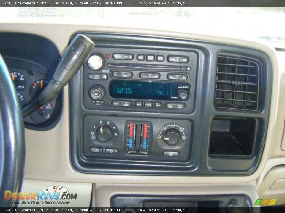 2003 Chevrolet Suburban 1500 LS 4x4 Summit White / Tan/Neutral Photo #11