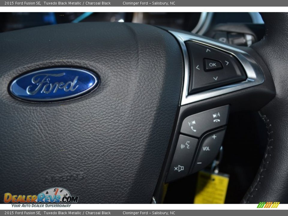 Controls of 2015 Ford Fusion SE Photo #26