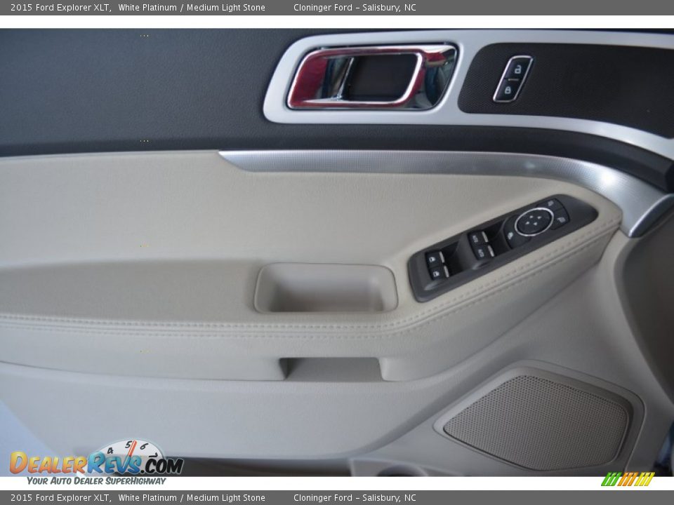 2015 Ford Explorer XLT White Platinum / Medium Light Stone Photo #5