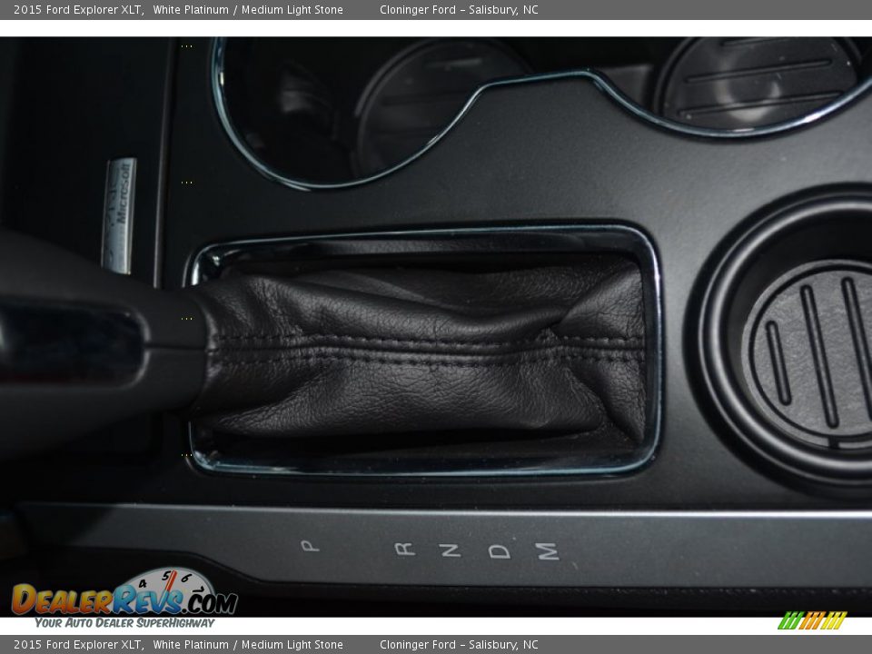 2015 Ford Explorer XLT White Platinum / Medium Light Stone Photo #22