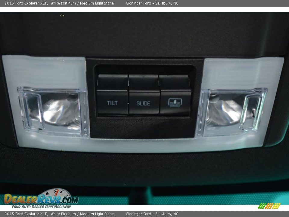 2015 Ford Explorer XLT White Platinum / Medium Light Stone Photo #24