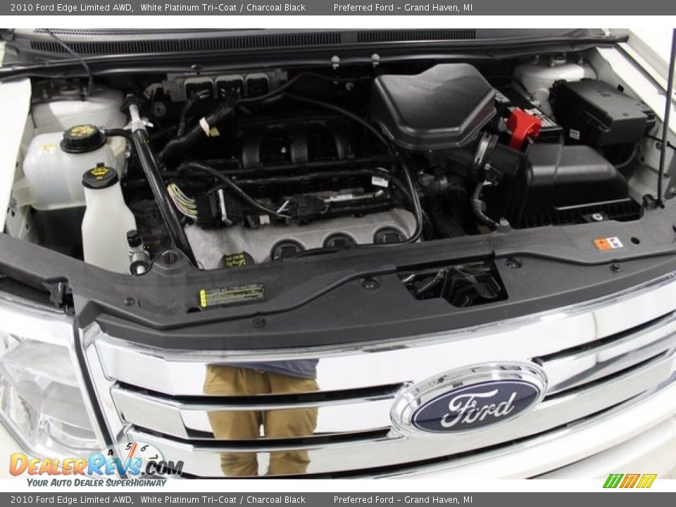 2010 Ford Edge Limited AWD White Platinum Tri-Coat / Charcoal Black Photo #17