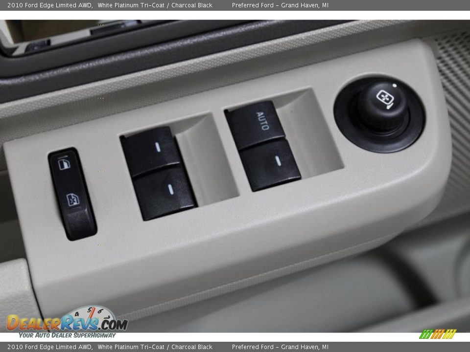 2010 Ford Edge Limited AWD White Platinum Tri-Coat / Charcoal Black Photo #35