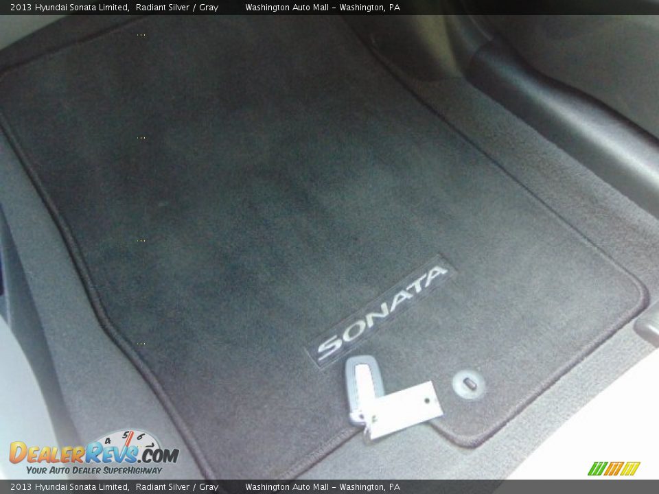 2013 Hyundai Sonata Limited Radiant Silver / Gray Photo #17