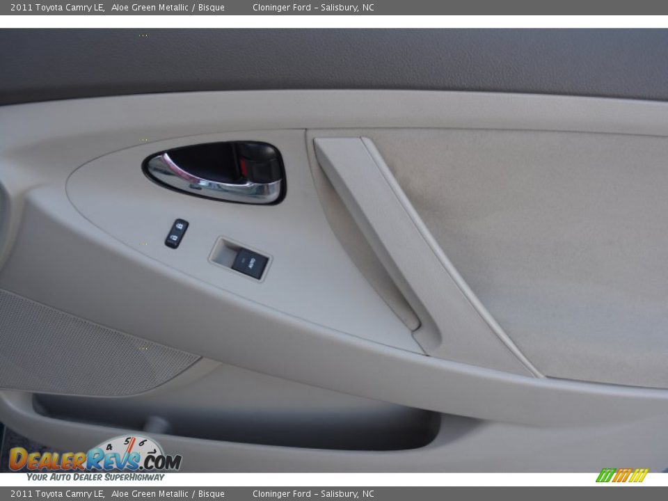 2011 Toyota Camry LE Aloe Green Metallic / Bisque Photo #14