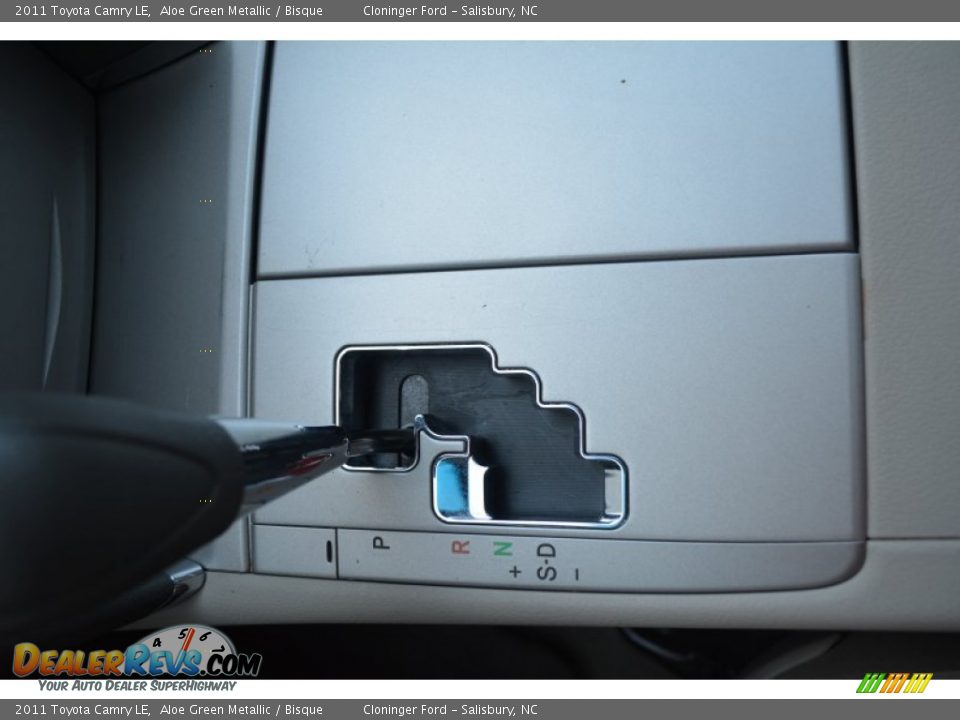 2011 Toyota Camry LE Aloe Green Metallic / Bisque Photo #21