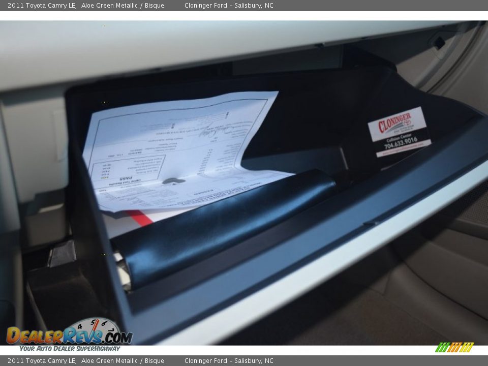 2011 Toyota Camry LE Aloe Green Metallic / Bisque Photo #26