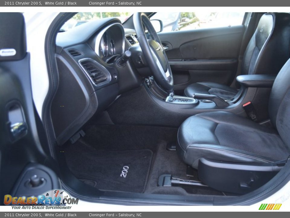 2011 Chrysler 200 S White Gold / Black Photo #9