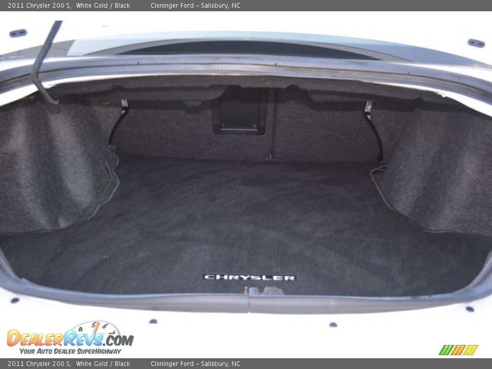 2011 Chrysler 200 S White Gold / Black Photo #12