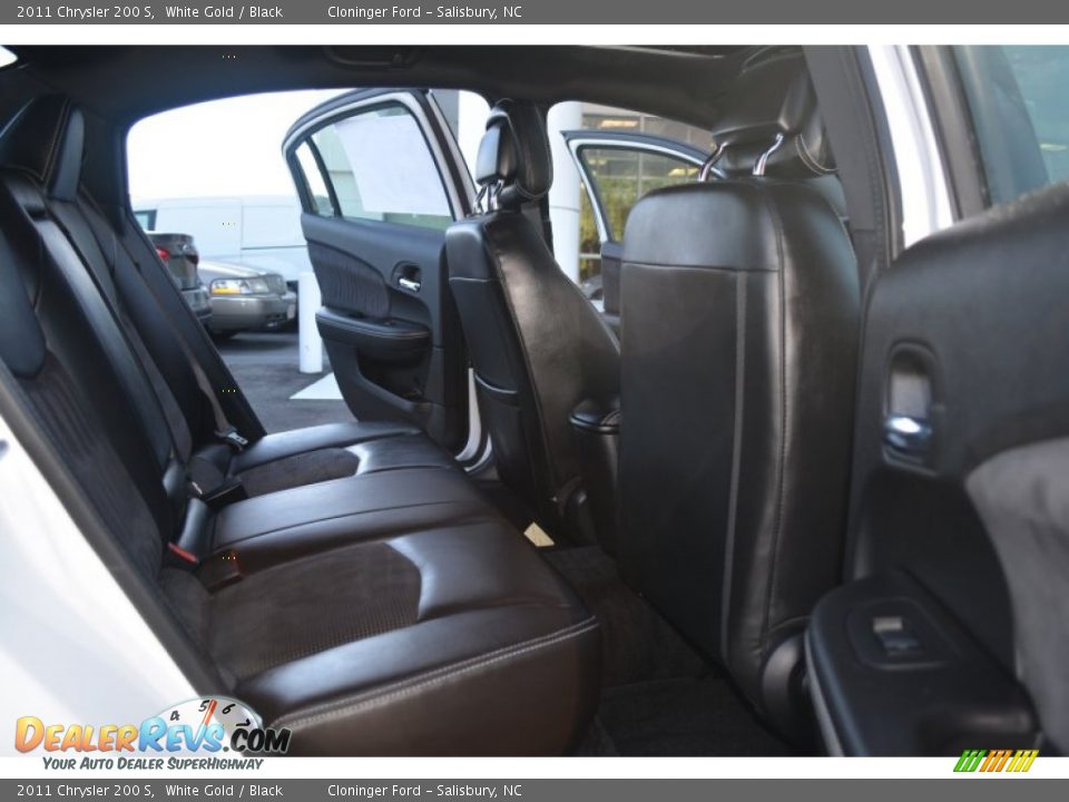 2011 Chrysler 200 S White Gold / Black Photo #13