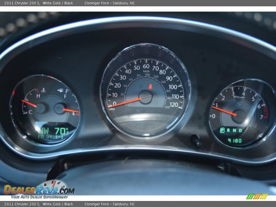 2011 Chrysler 200 S White Gold / Black Photo #29