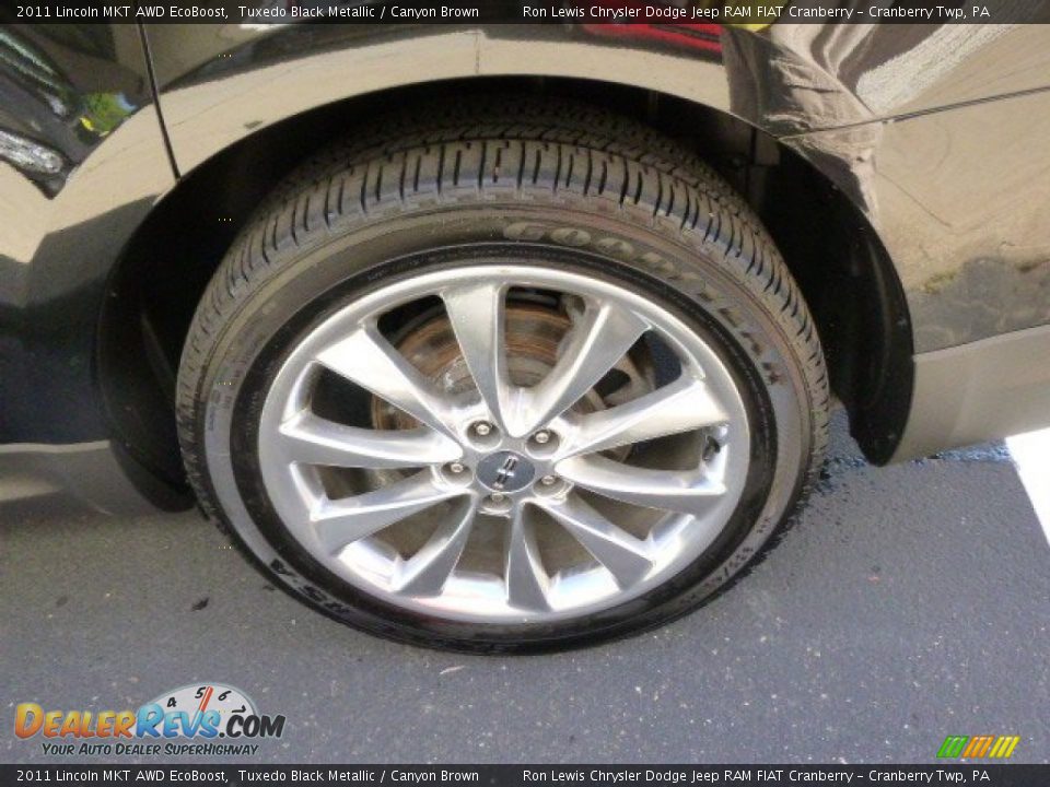 2011 Lincoln MKT AWD EcoBoost Tuxedo Black Metallic / Canyon Brown Photo #9
