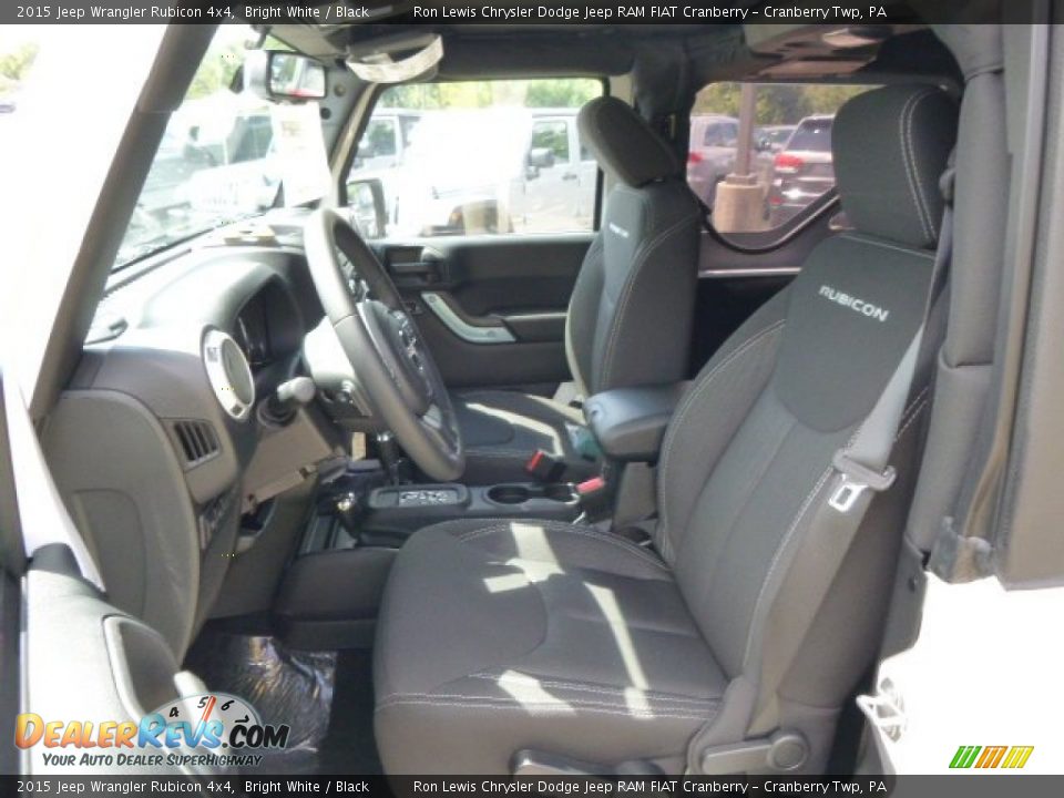 Front Seat of 2015 Jeep Wrangler Rubicon 4x4 Photo #10