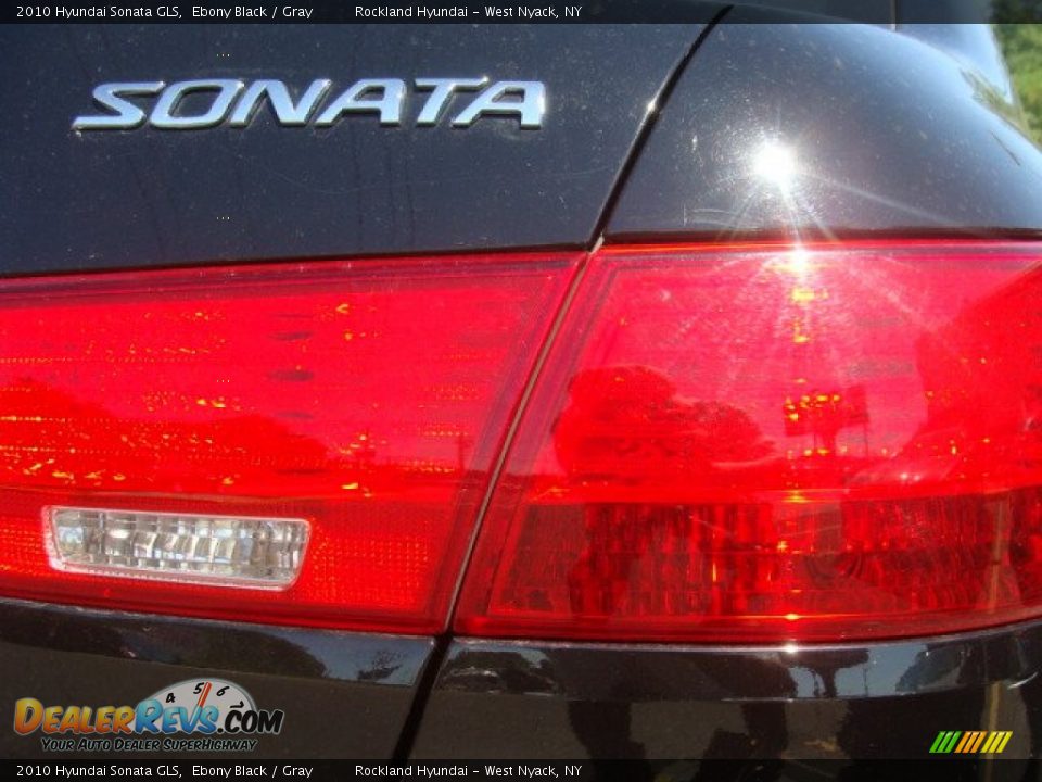 2010 Hyundai Sonata GLS Ebony Black / Gray Photo #20