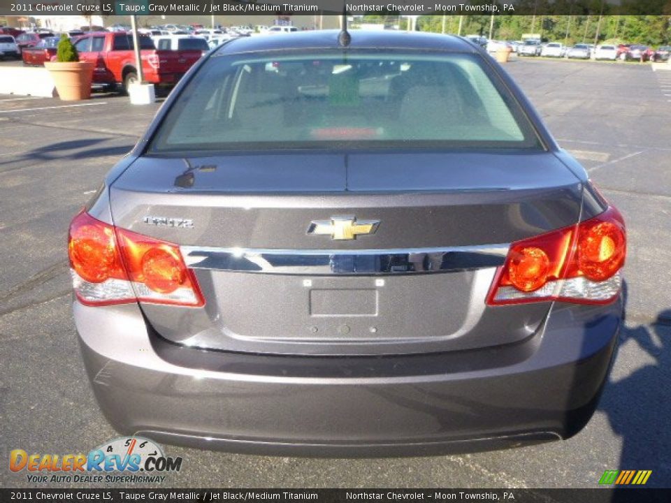 2011 Chevrolet Cruze LS Taupe Gray Metallic / Jet Black/Medium Titanium Photo #4