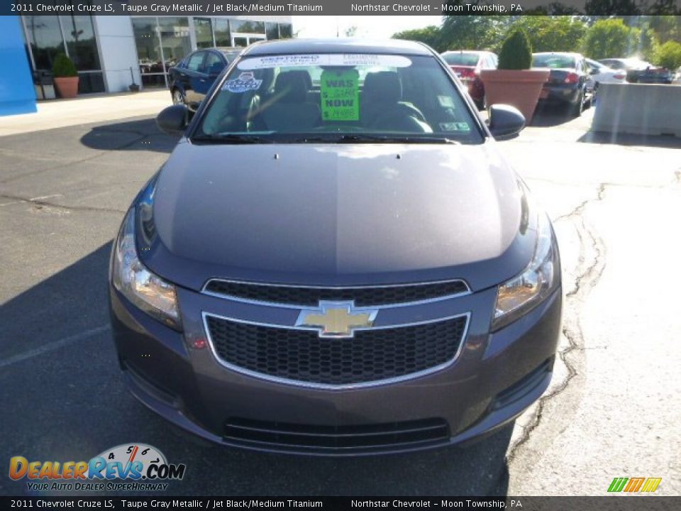 2011 Chevrolet Cruze LS Taupe Gray Metallic / Jet Black/Medium Titanium Photo #7