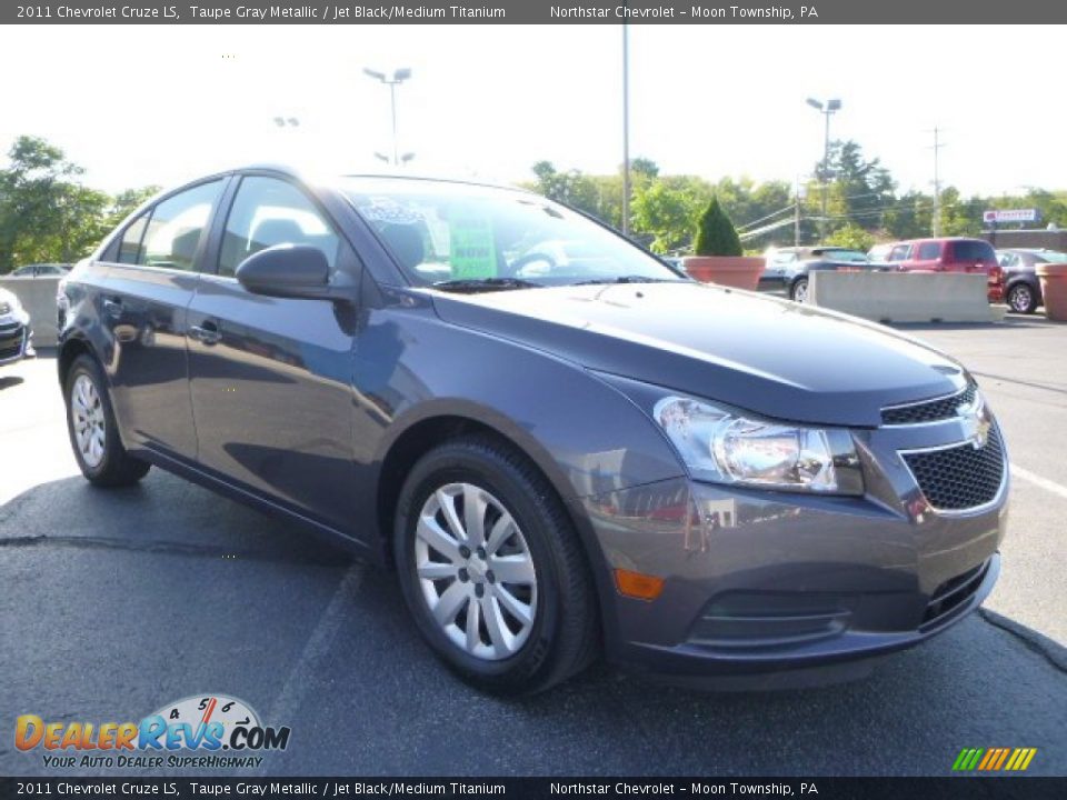 2011 Chevrolet Cruze LS Taupe Gray Metallic / Jet Black/Medium Titanium Photo #8