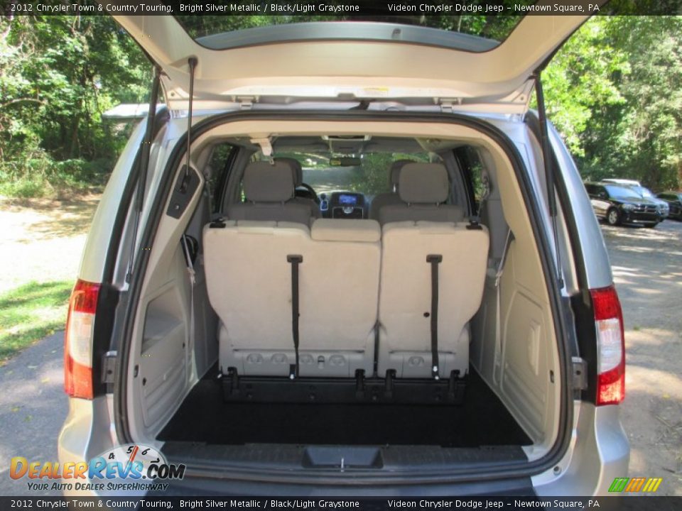 2012 Chrysler Town & Country Touring Bright Silver Metallic / Black/Light Graystone Photo #10