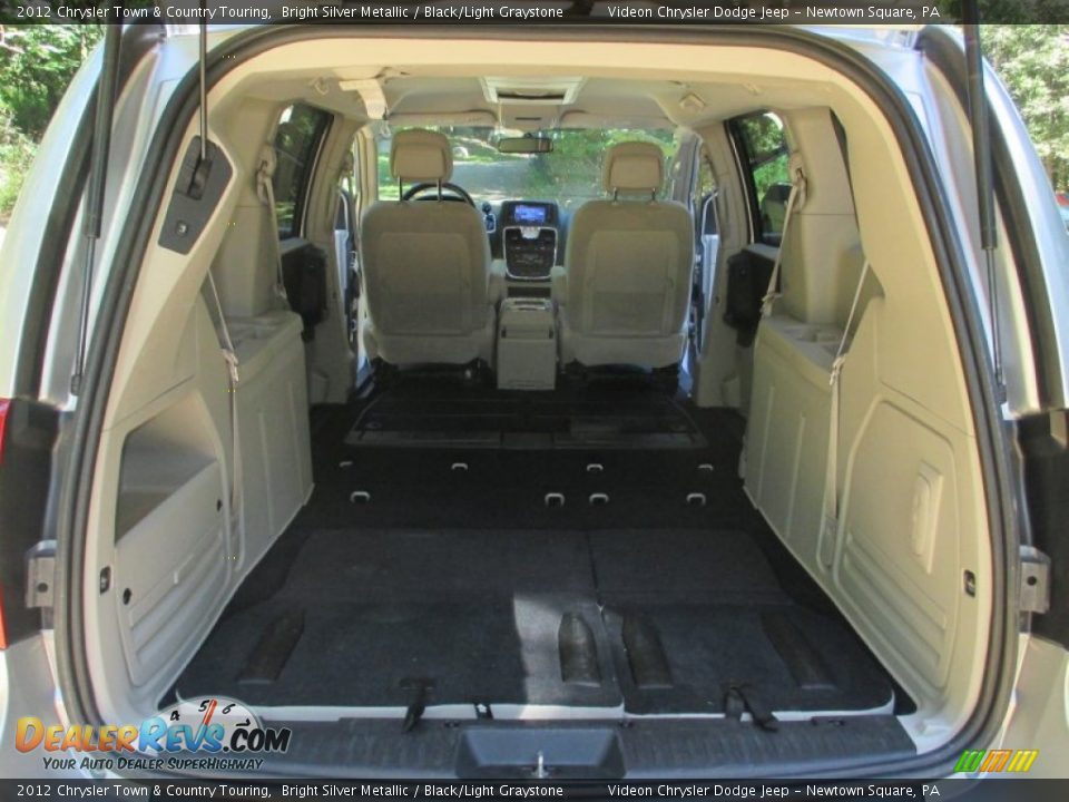 2012 Chrysler Town & Country Touring Bright Silver Metallic / Black/Light Graystone Photo #11