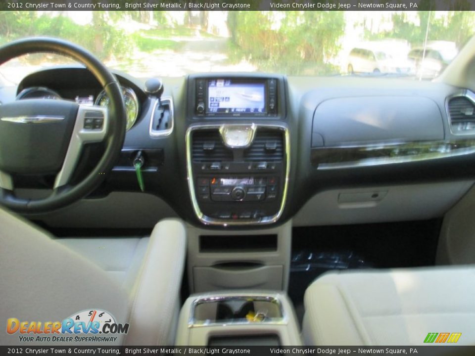 2012 Chrysler Town & Country Touring Bright Silver Metallic / Black/Light Graystone Photo #20