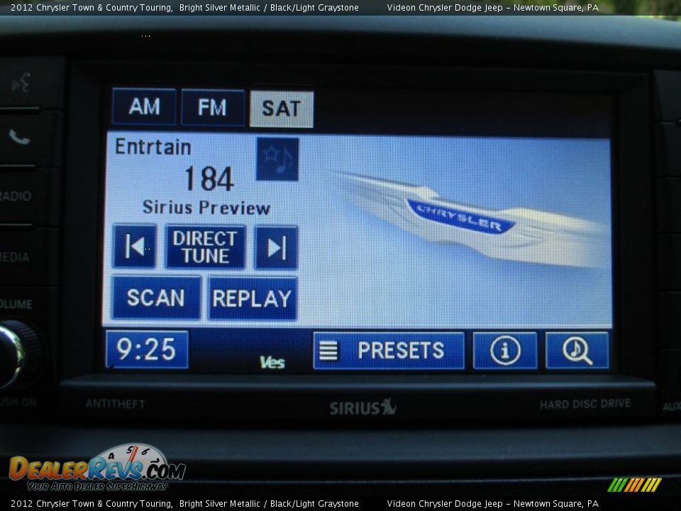 2012 Chrysler Town & Country Touring Bright Silver Metallic / Black/Light Graystone Photo #31