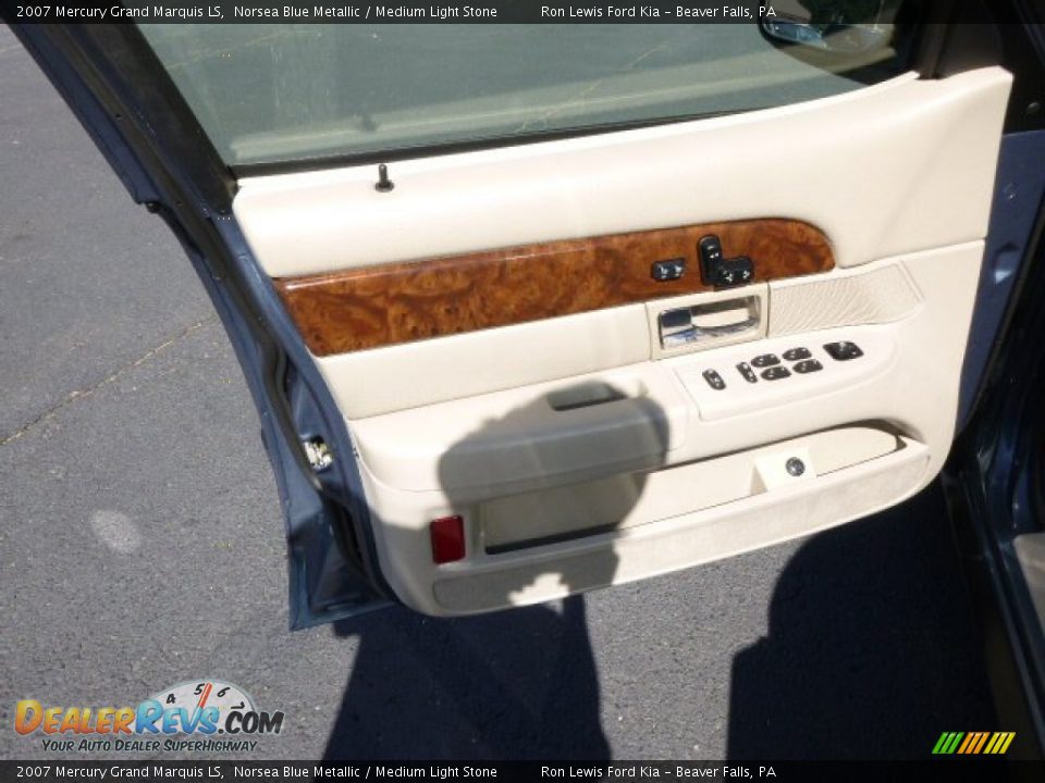 2007 Mercury Grand Marquis LS Norsea Blue Metallic / Medium Light Stone Photo #11