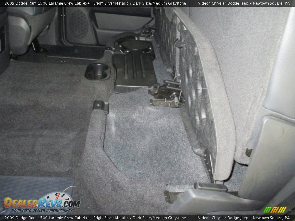 2009 Dodge Ram 1500 Laramie Crew Cab 4x4 Bright Silver Metallic / Dark Slate/Medium Graystone Photo #22