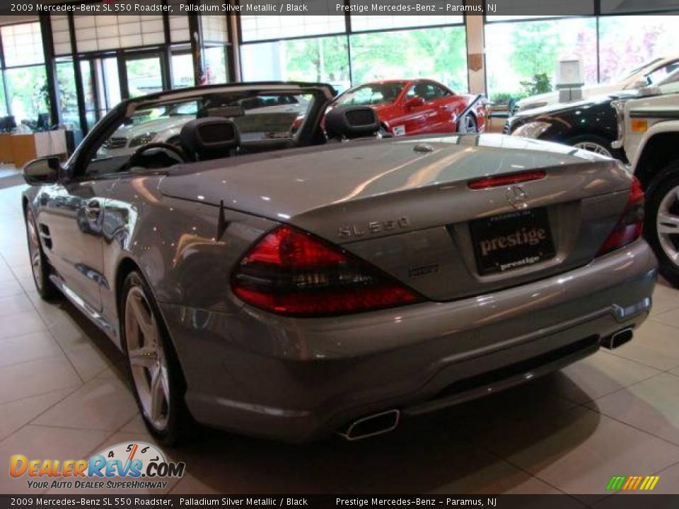 2009 Mercedes-Benz SL 550 Roadster Palladium Silver Metallic / Black Photo #4