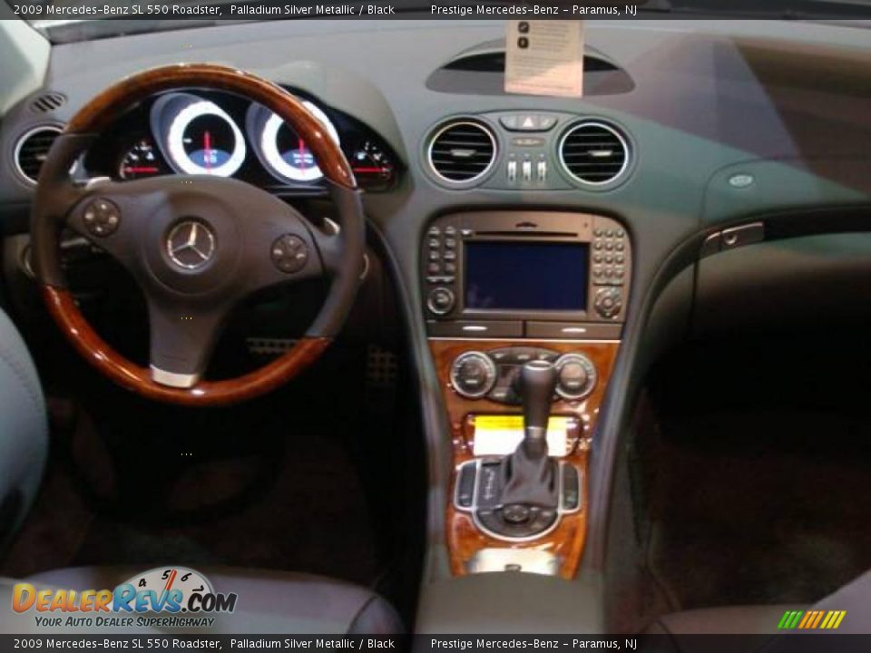 2009 Mercedes-Benz SL 550 Roadster Palladium Silver Metallic / Black Photo #10