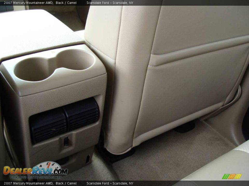2007 Mercury Mountaineer AWD Black / Camel Photo #22