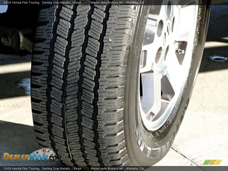 2009 Honda Pilot Touring Sterling Gray Metallic / Beige Photo #29