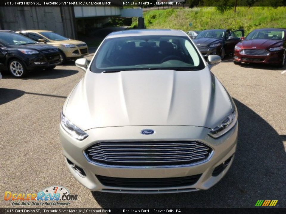 2015 Ford Fusion SE Tectonic Silver Metallic / Charcoal Black Photo #3