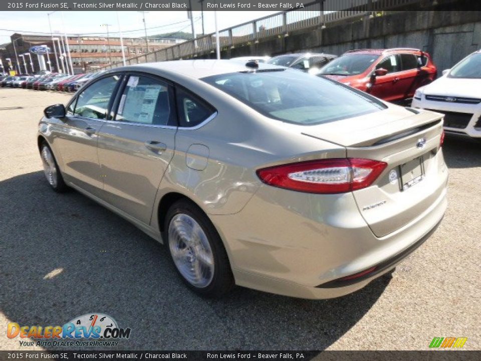 2015 Ford Fusion SE Tectonic Silver Metallic / Charcoal Black Photo #6