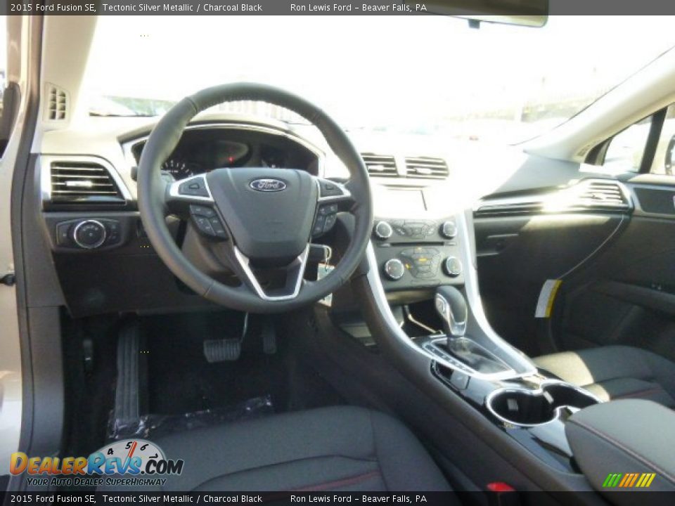 2015 Ford Fusion SE Tectonic Silver Metallic / Charcoal Black Photo #12