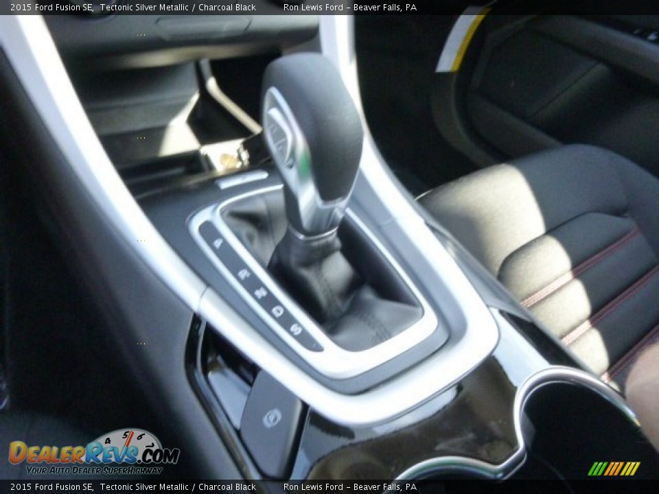 2015 Ford Fusion SE Tectonic Silver Metallic / Charcoal Black Photo #18