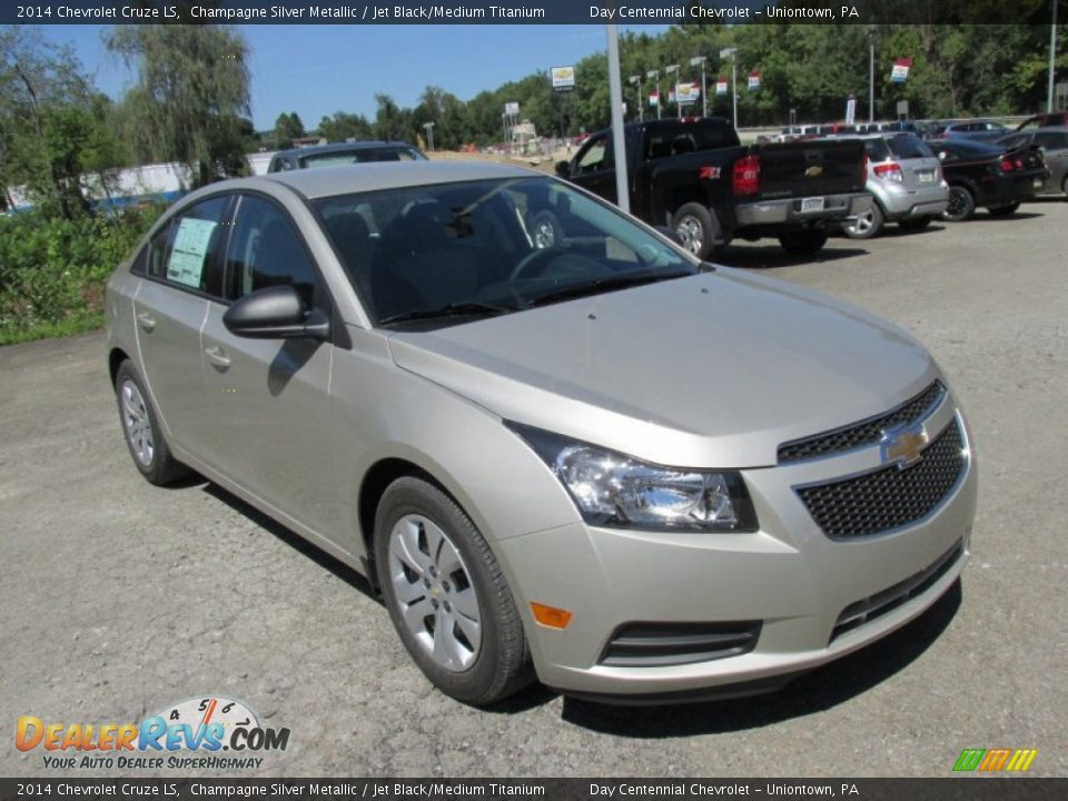 2014 Chevrolet Cruze LS Champagne Silver Metallic / Jet Black/Medium Titanium Photo #8