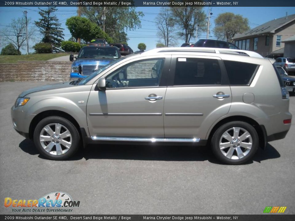 2009 Mitsubishi Outlander SE 4WD Desert Sand Beige Metallic / Beige Photo #7