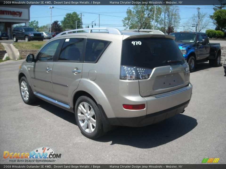 2009 Mitsubishi Outlander SE 4WD Desert Sand Beige Metallic / Beige Photo #8