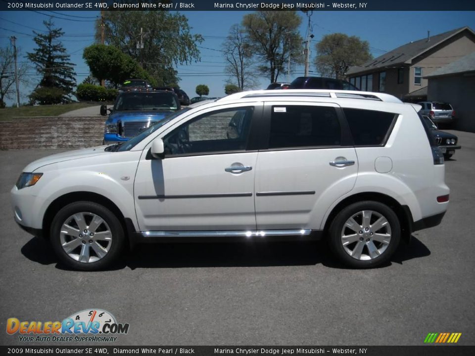 2009 Mitsubishi Outlander SE 4WD Diamond White Pearl / Black Photo #7