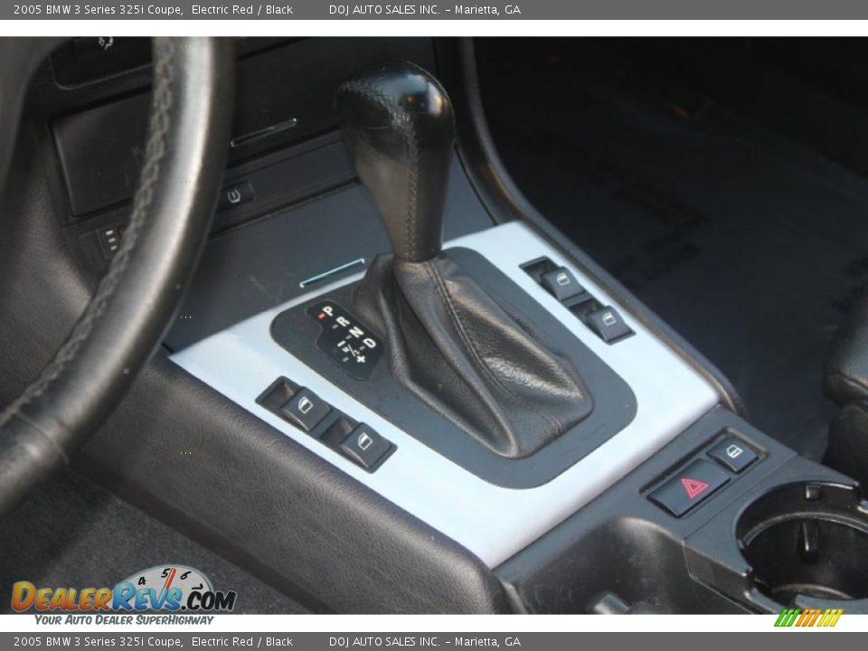 2005 BMW 3 Series 325i Coupe Shifter Photo #15